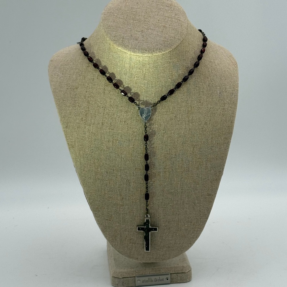 Vintage Red Faceted Bead Rosary Necklace Silver Tone Heart Cross Crucifix